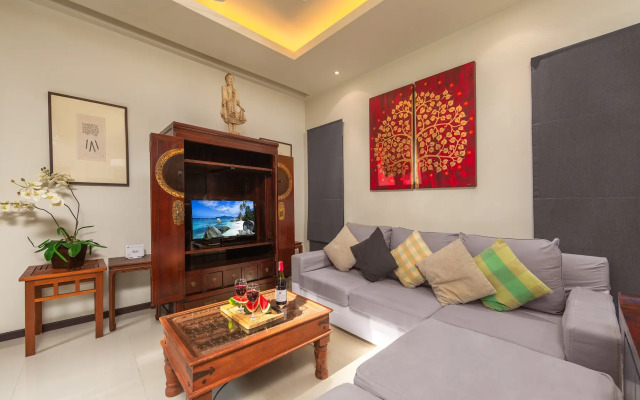 Flores 3BR Private Pool10 min to Nai Harn Villa
