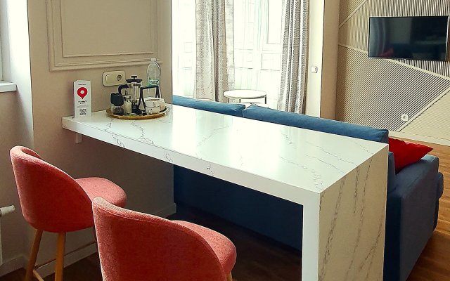 F.Living Flat