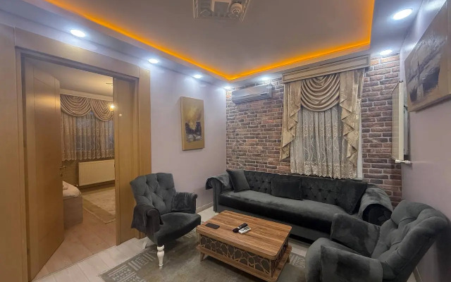 2BR Apt 3 AC Balcony 5 Min to Metro Apartments