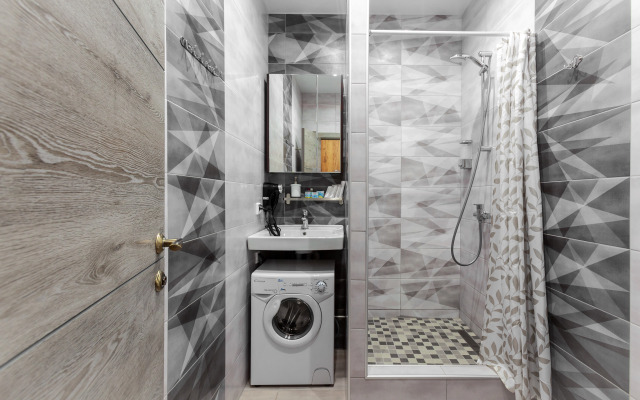 Kg Liner East Apartments