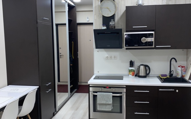 Квартира в мк.Дружба 4/3, уютная студия