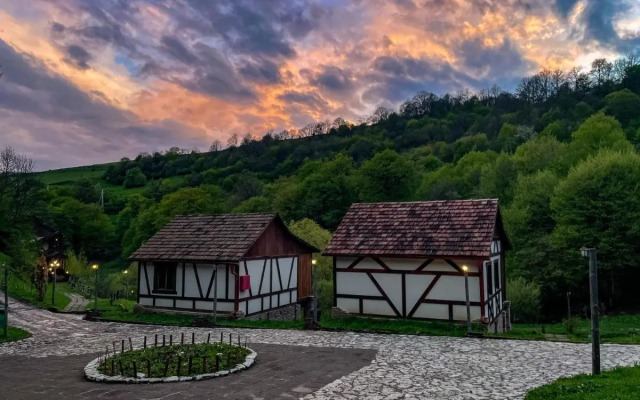 EcoKayan Hotel