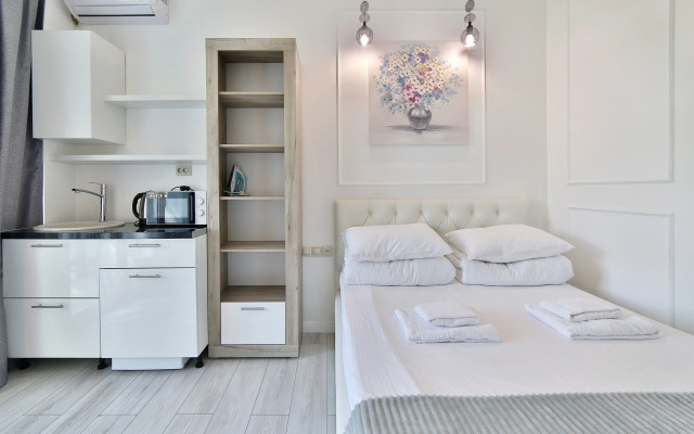 Апартаменты ApartAmore Покровский Парк Стандарт с Видом на Парк