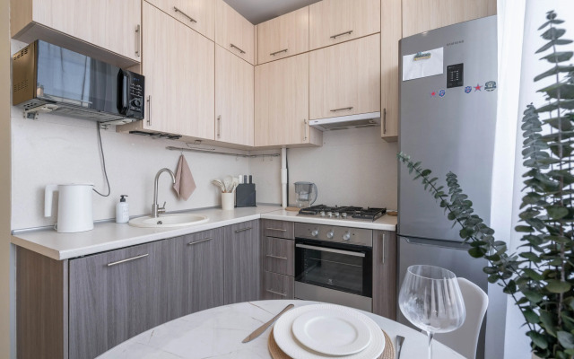 EasyGuest Ryadom S Naberezhnoy Nevy Flat