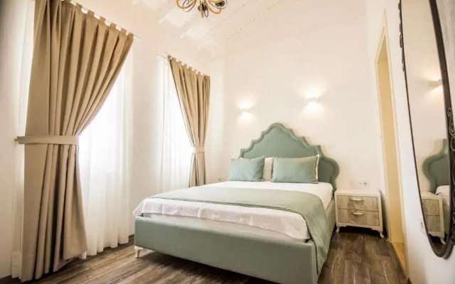 Faro Alacati Hotel