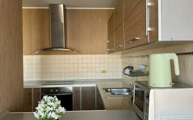Apartamenty Sutki VIP c panoramnym vidom na reku na Urickogo 62