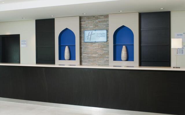 Holiday Inn Express Dubai Airport, an IHG Hotel