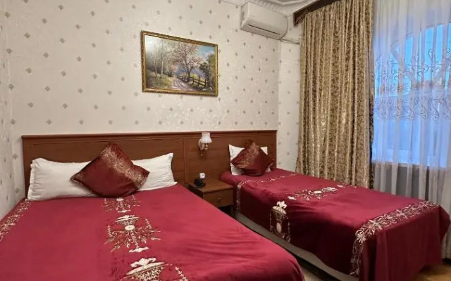 Sarbon Hotel