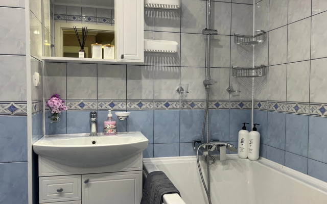 Na Naberezhnoy s Vidom na Zaliv Flat