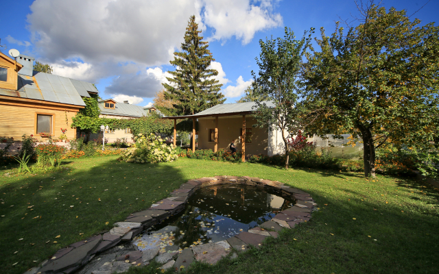 Guesthouse on Kyzyl-armeyskaya