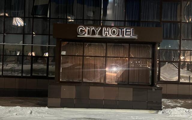 City Hotel