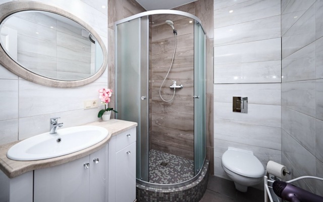 Repina 4 Lux Apartments