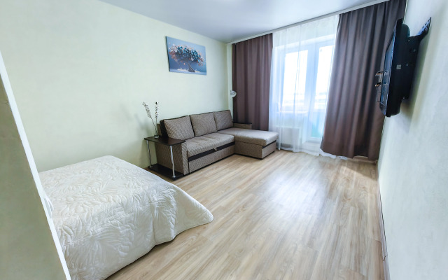 Квартира Однушка у МРНЦ Цыба