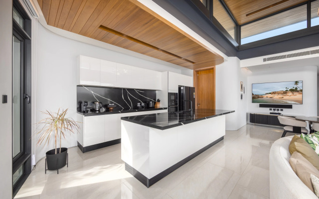 Zavaya 360 View Luxury Retreat with Pool Villa