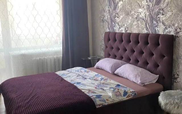 Квартира четырехкомнатная на Цюрупы, 84