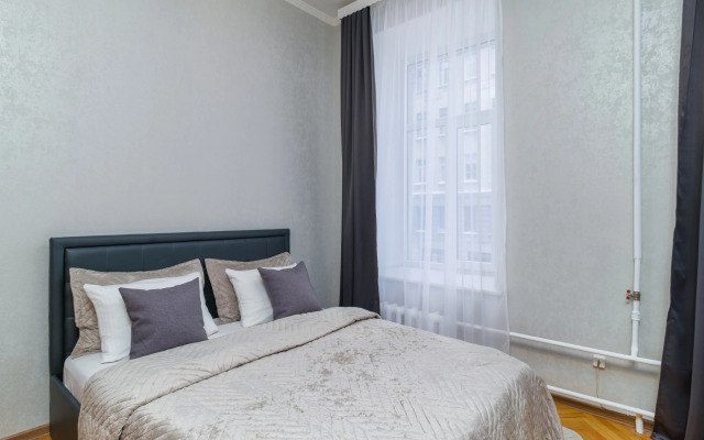 Апартаменты 3 спальни на 8-й Советской