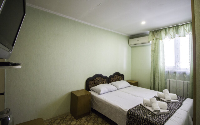Na Mira Guest House
