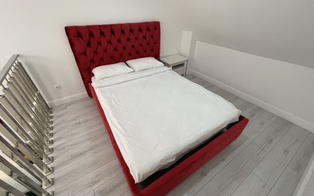 Апартаменты двухуровневые рядом с морем