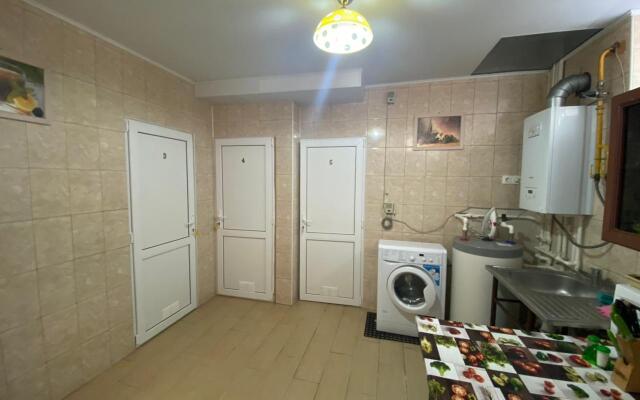 Turgeneva 31 Mini-hotel