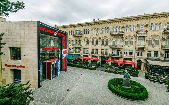 Bristol Hotel