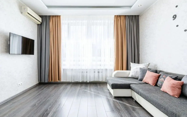 Квартира с Дизайнерским Ремонтом и Прекрасным Видом