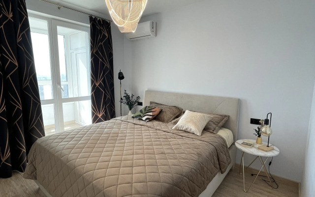 S Sovremennym Dizaynom I Mebelyu Flat