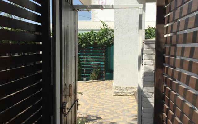 Meri-Tel Guest House