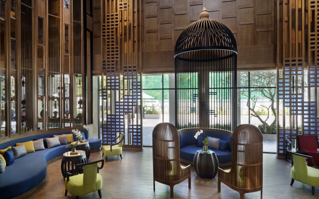 OUTRIGGER Surin Beach Resort Hotel