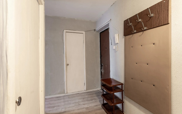 Shikarnaya Dvukhkomnatnaya  V Voskresenske Flat