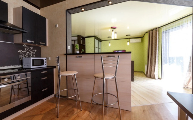 Квартира от компании Хоум Отель на Революционной 4