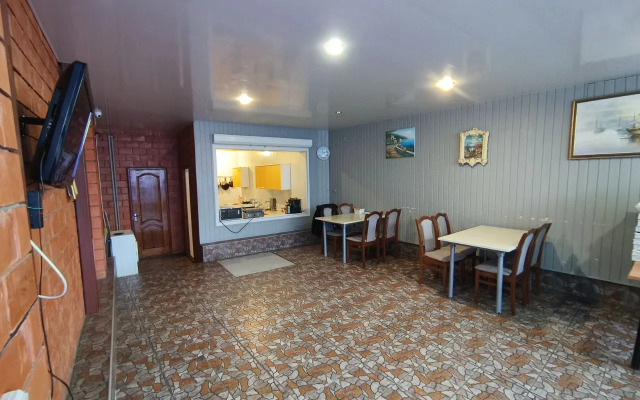 Lira Hotel