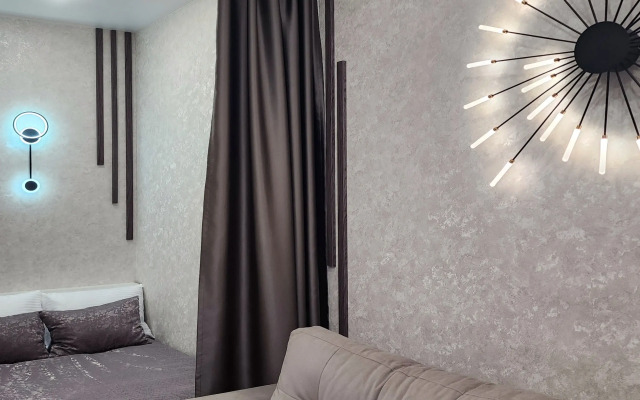 Studiya S Balkonom Apartments