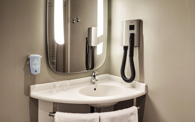 Ibis Irkutsk Tsentr Hotel