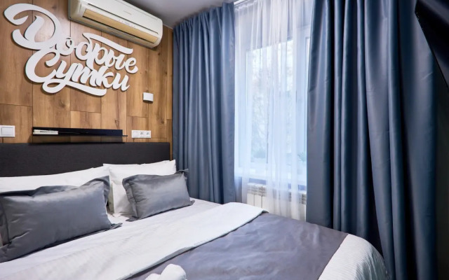 Апартаменты 3 на 50-лет Октября 14/6