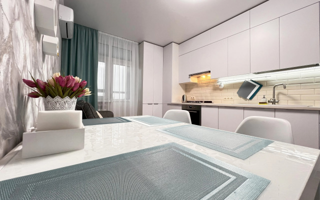 V Prekrasnom Novom Zhk Levoberezhye Flat