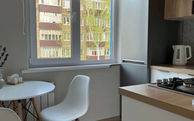 Uyutnaya 2kh Komnatnaya Ryadom S Tsentrom Goroda Flat