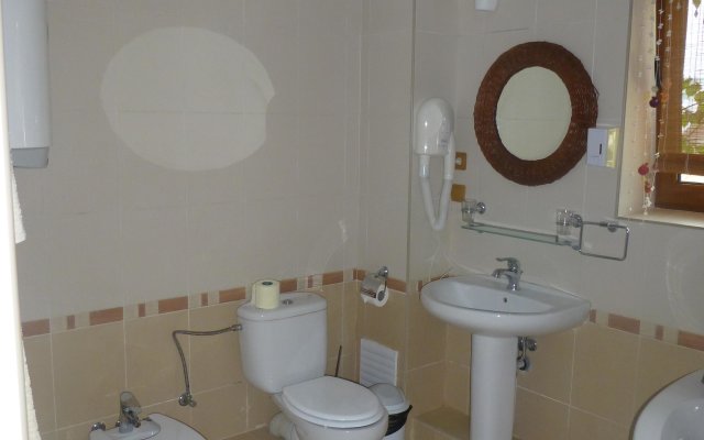 Oasis Hotel