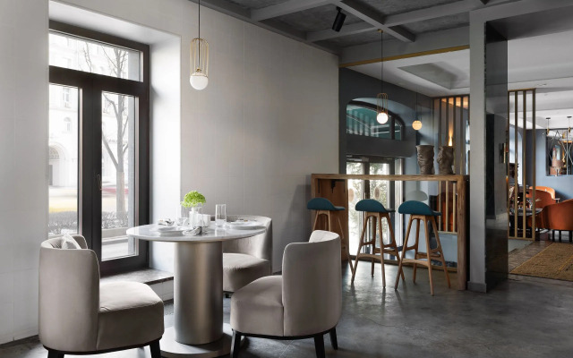 Hartwell Moskva Hotel