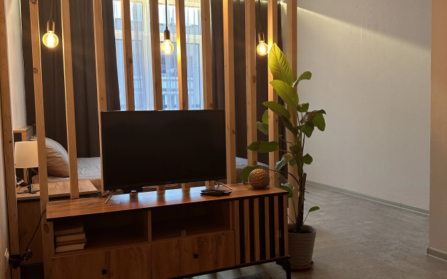 Nu Priekhali Na Leonova 55k4 Flat