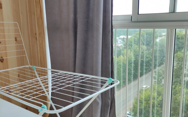 Квартира с дизайнерским ремонтом возле областной больницы