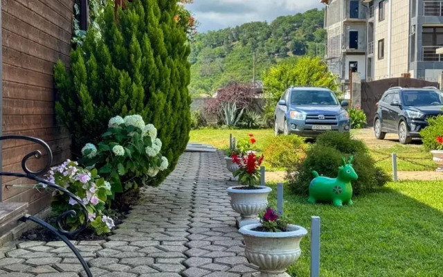 Курортный отель Карат