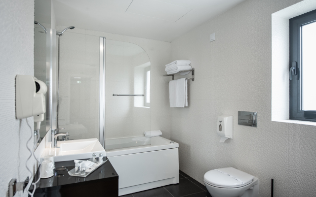 Essence  Inn Marianos Hotel