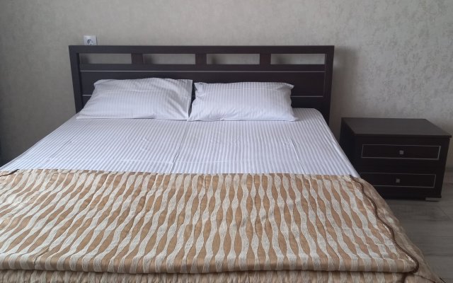 Apartamenty na Zhukova 14