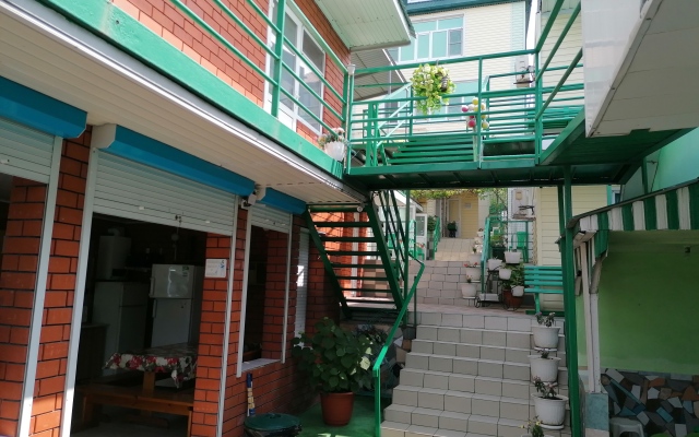 Skazochny Mir Guest House