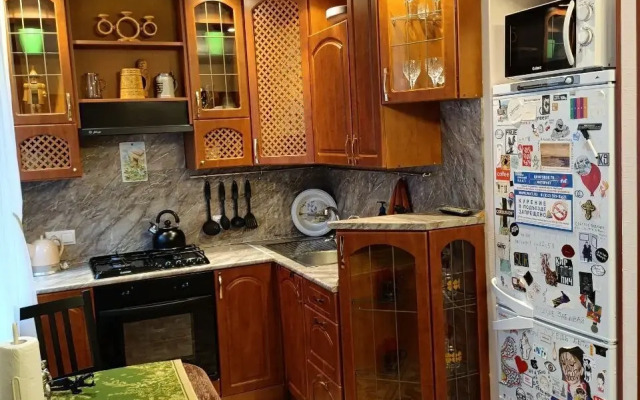 U Yekaterininskogo Dvortsa Flat