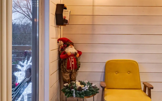 Частный дом с бaнeй на дpoвaх Harmony