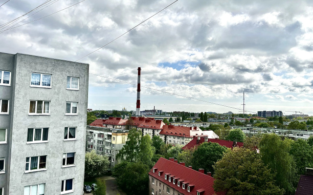 Lazur s obshirnym vidom na gorod Apartments