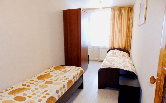 Apart Inn Spartaka 18 / 3-Komnatnye / 3 Etazh Apartments