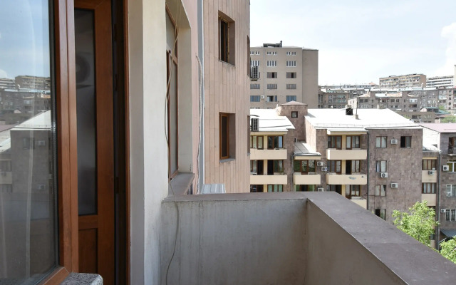 RentInnYerevan on Yekmalyan 1st Street Apartment