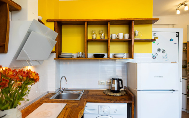 Studiya Na Zaschitnikov Kavkaza Flat